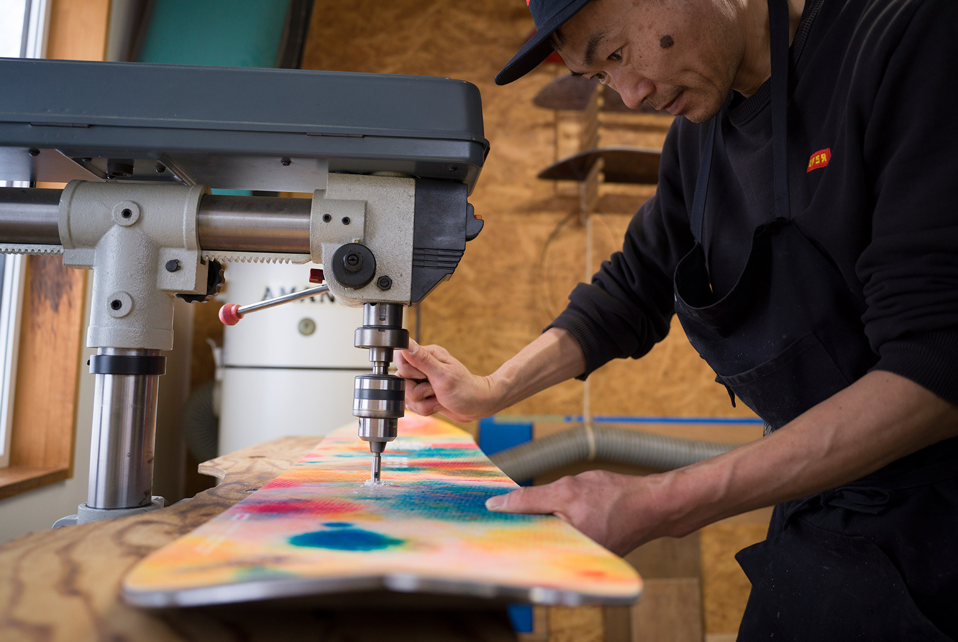 Opening the binding inserts on the drill press